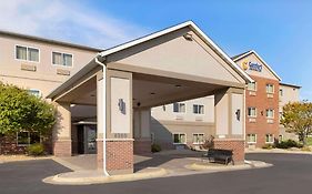 Comfort Inn & Suites Davenport - Quad Cities